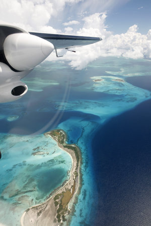 the airview of the seascape of the Los Roques Islands in the caribbean sea of Venezuela.のeditorial素材