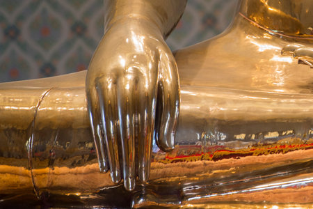 The Gold Buddha at the Temple Wat Traimit in the China Town of Bangkok in Thailand in Southeastasia.のeditorial素材
