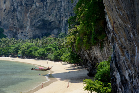 The Hat Tom Sai Beach at Railay near Ao Nang outside of the City of Krabi on the Andaman Sea in the south of Thailand.のeditorial素材