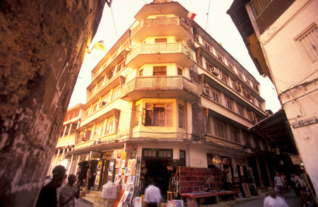 people in the Old Town of Stone Town on the Island of Zanzibar in Tanzania.  Tanzania, Zanzibar, Stone Town, October, 2004のeditorial素材