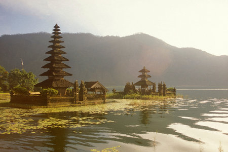 The Pura Ulun Danu Temple in the Landscape at the Bratan Lake on the Island Bali in Indonesia.  Indonesia, Bali, March, 2, 2001のeditorial素材