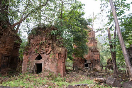the Khmer Temple of Prasat Neak Buos east of the Town of Sra Em north of the city Preah Vihear in Northwaest Cambodia.  Cambodia, Sra Em, November, 2017,のeditorial素材