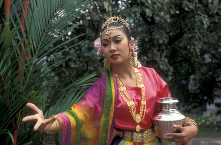 Women in traditional malay dress in the city of Kuala Lumpur in Malaysia.  Malaysia, Kuala Lumpur, August, 1997のeditorial素材
