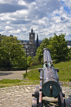 Commemorative cannon atop Calton Hill in Edinburgh, Scotlandの写真素材