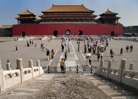 The front entrance to The Forbidden City in Beijing, China, July 20 2010. To relieve congestion 70% of the Forbidden City is to open to the public by 2020, instead of the current 30%.のeditorial素材