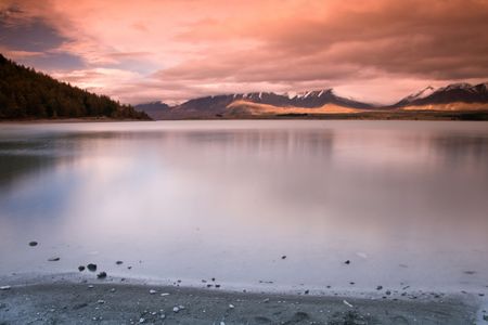 Sunset over Lake Tekapo in New Zealandの写真素材