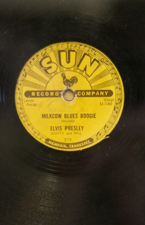 Sun Studio in Memphis, September 30th 2010. Famous artists like Johnny Cash, Elvis Presley, Carl Perkins, Roy Orbison, Charlie Feathers, Ray Harris, Warren Smith, Charlie Rich, and Jerry Lee Lewis all recorded their first songs here.のeditorial素材