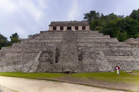 Ruins of the ancient Mayan city of Palenque, in the jungles of Chiapas, Mexico, March 4 2010. The Palenque ruins date back to 100 BC to its fall around 800 AD.のeditorial素材
