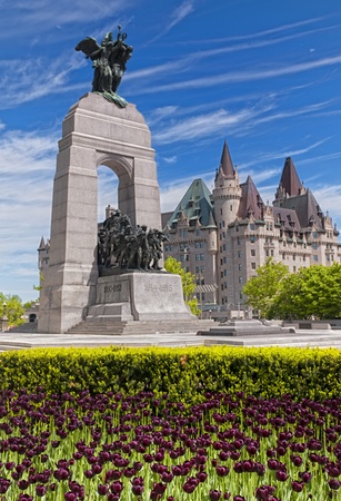 The National War Memorial in Ottawa, Canada.のeditorial素材