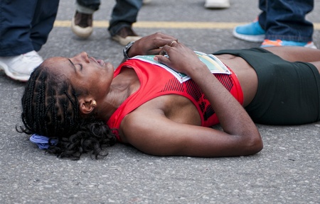 Dire Tune - Winner of the annual Women's Ottawa 10km race, May 28 2011のeditorial素材