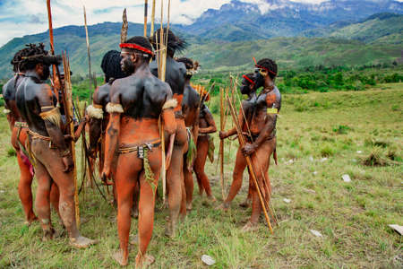 INDONESIA, PAPUA NEW GUINEA, WAMENA, IRIAN JAYA, AUGUST 20, 2018: Aborigines of local tribes gathered on the Baliem Valley festival in Wamena, Papua New Guinea.のeditorial素材