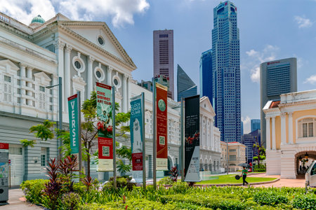 Southeast Asia, Singapore, November, 2022: The Famous Victoria Theatre in Singapore. The building in the style of classical victorian architecture to be built in the former Britishのeditorial素材