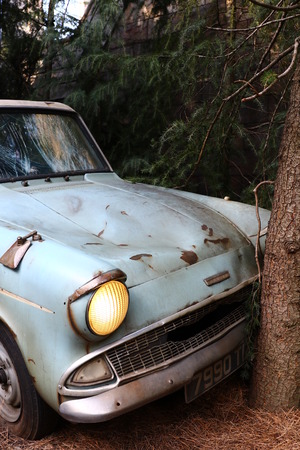Osaka, Japan-Feb 6, 2016: The Wizarding World of Harry Potter in Universal Studios Japan. Is a theme park, Universal Studios Japan in Osaka, Japan.Weasley Car-Harry Potterのeditorial素材