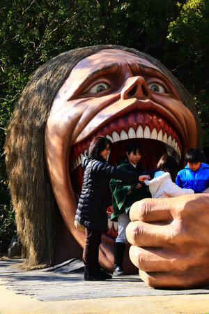 Osaka, Japan-Feb 6 2015: Attack on Titan attraction opens at Universal Studios japan captures the scale of the life-size statue  Shingeki no Kyojinのeditorial素材