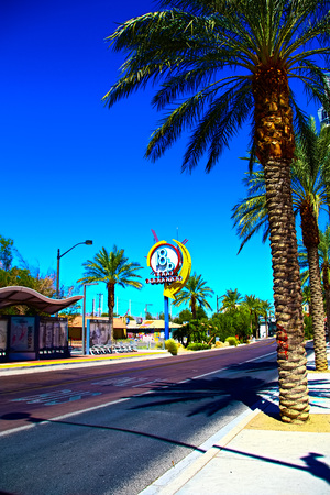LAS VEGAS, NV/USA-SEPTEMBER 16, 2018: A colorful sign at arts district in downtown Las Vegas. The district was created in 1998 as an 18 block zone set aside to encourage art and artists.のeditorial素材