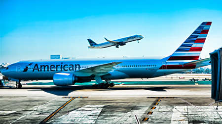 Los Angeles,CA,USA - Oct 7, 2017 : American Airlines jet taxis for take off at LAX.のeditorial素材