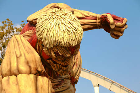 Osaka, Japan-January 21, 2017: Life-size armor giant statue, from "Attack on Titan"(Shingeki no Kyojin), Universal Studios Japan, Osaka, Japanのeditorial素材