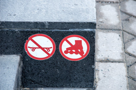 No roller skate / skateboard prohibition street sign