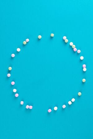 Many tablets are lined in the form of a circle. Place for the inscription. Top views with clear spaceの写真素材