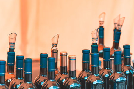 酒瓶の写真 イラスト素材一覧 109 959件 ストックフォトのamanaimages Plus