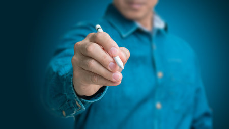 hand holding a pencil02の写真素材