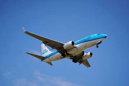 Plane landing at Josep Taradellas Barcelona - El Prat airportのeditorial素材