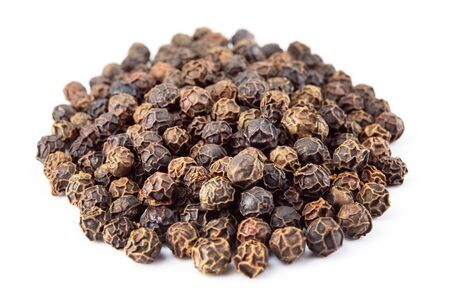 Peppercorns. Black pepper. Dry peppercorn isolated on white.の写真素材