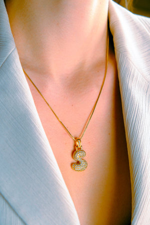 Classic Diamond and Gold Jewelry for Women