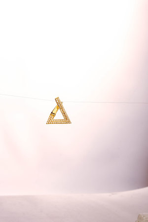 Sophisticated Gold and Diamond Jewelry for Women