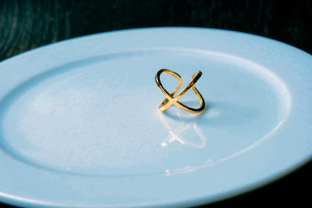 Luxurious Jewelry Pieces: Gold and Diamonds Together
