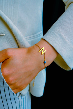 Handmade precious jewelry. Bijouterie and jewelery gold and diamonds for women