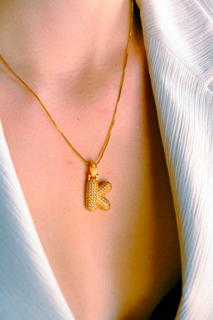 Shimmering Gold and Diamond Jewelry for Evening Elegance