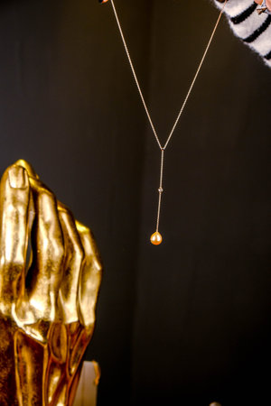 Precious Gold and Diamond Jewelry for Her