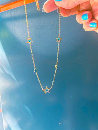 Shimmering Gold and Diamond Jewelry for Evening Elegance