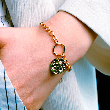 Exquisite Diamond Jewelry with Gold Accentsの写真素材