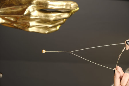 Stylish and Elegant Gold Diamond Jewelry Pieces