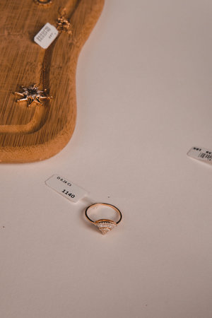Stunning Gold and Diamond Jewelry for Women