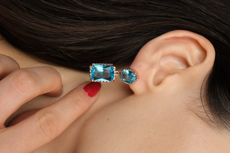 Precious Gold and Diamond Jewelry for Her