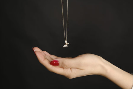 Luxurious Jewelry Pieces: Gold and Diamonds Together