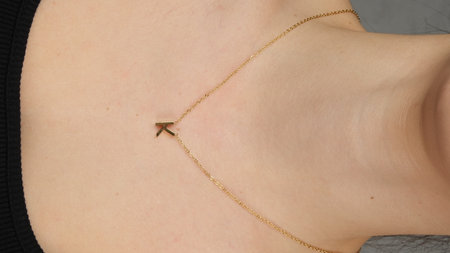 Luxury Bridal Jewelry: Diamonds and Gold Engagement Jewelryの写真素材