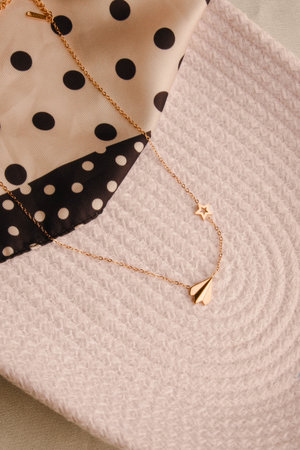 Luxury Bridal Jewelry: Diamonds and Gold Engagement Jewelryの写真素材