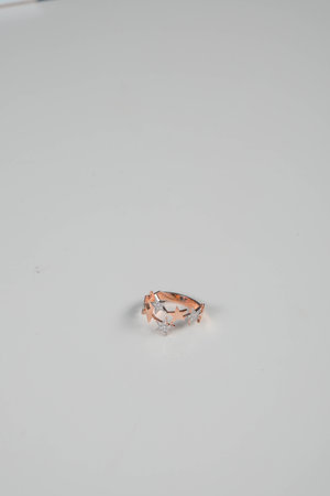 Elegant Gold and Diamond Jewelry for Special Occasions