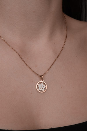 Stunning Gold and Diamond Bridal Jewelry Setsの写真素材