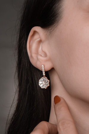Sparkling Diamond Necklaces and Gold Pendants