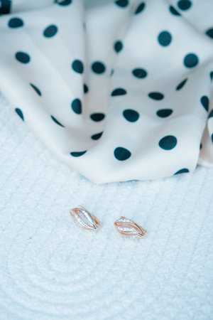 Stunning Gold and Diamond Bridal Jewelry Setsの写真素材