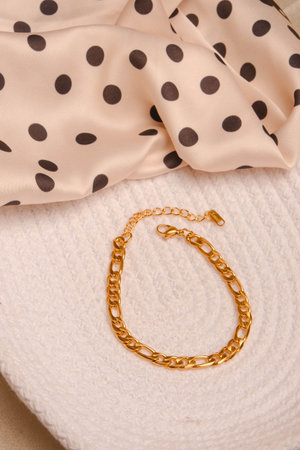 Chic Gold and Diamond Jewelry for Everyday Elegance