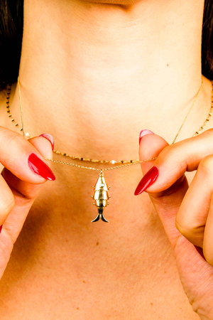 Custom-Made Gold and Diamond Jewelry for Special Momentsの写真素材