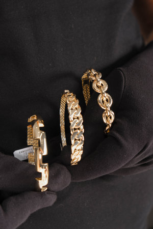 Chic Gold and Diamond Jewelry for Everyday Elegance
