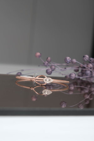 Elegant Diamond and Gold Jewelry for Women