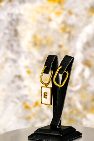 Radiant Gold and Diamond Jewelry for Special Momentsの写真素材